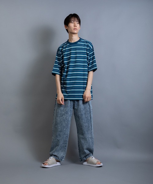 En serio TOKYO(エンソリオトーキョー)の「アソート マルチレトロボーダー ビッグシルエット TEE(Tシャツ/カットソー・メンズ・グレー系/パープル系/グリーン系その他/ブルー系/グリーン系/ホワイト系・M/LL/L)」の19枚目の写真