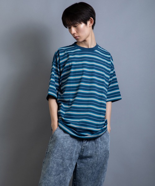 En serio TOKYO(エンソリオトーキョー)の「アソート マルチレトロボーダー ビッグシルエット TEE(Tシャツ/カットソー・メンズ・グレー系/パープル系/グリーン系その他/ブルー系/グリーン系/ホワイト系・M/LL/L)」の21枚目の写真