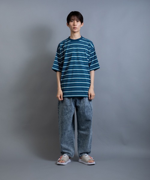 En serio TOKYO(エンソリオトーキョー)の「アソート マルチレトロボーダー ビッグシルエット TEE(Tシャツ/カットソー・メンズ・グレー系/パープル系/グリーン系その他/ブルー系/グリーン系/ホワイト系・M/LL/L)」の22枚目の写真