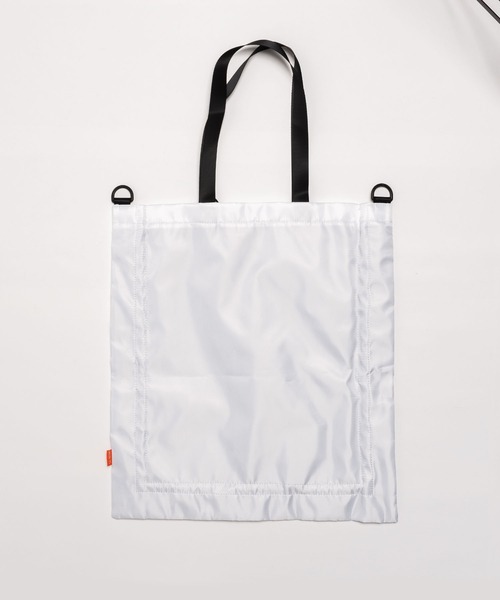 SVEC（シュベック）の「ドローコード ギャザー トートバッグ（トートバッグ・レディース・オレンジ/ブラック/ホワイト・FREE）」の18枚目の写真