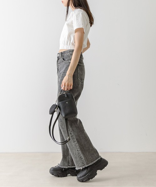 OLIVE des OLIVE（オリーブデオリーブ）の「セミフレアフリンジデニムパンツ　1032030010（デニムパンツ・レディース・ブルー/スミクロ・SMALL/MEDIUM）」の18枚目の写真