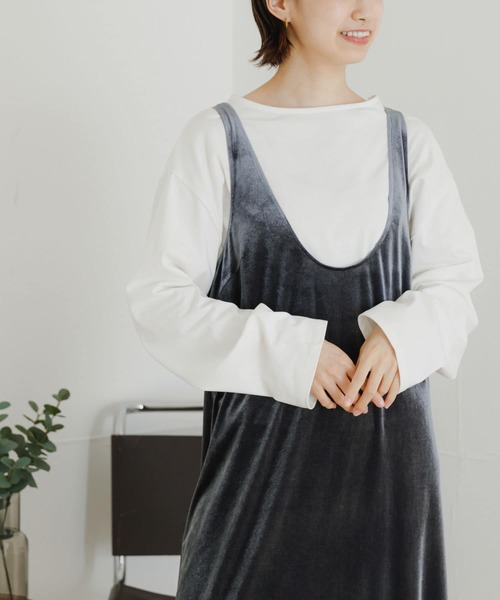 URBAN RESEARCH（アーバンリサーチ）の「ショート丈ロングTシャツ（Tシャツ/カットソー・レディース・ブラック/オフホワイト/ブラック系その他・FREE）」の9枚目の写真
