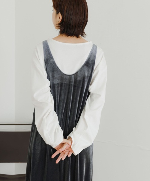 URBAN RESEARCH（アーバンリサーチ）の「ショート丈ロングTシャツ（Tシャツ/カットソー・レディース・ブラック/オフホワイト/ブラック系その他・FREE）」の8枚目の写真