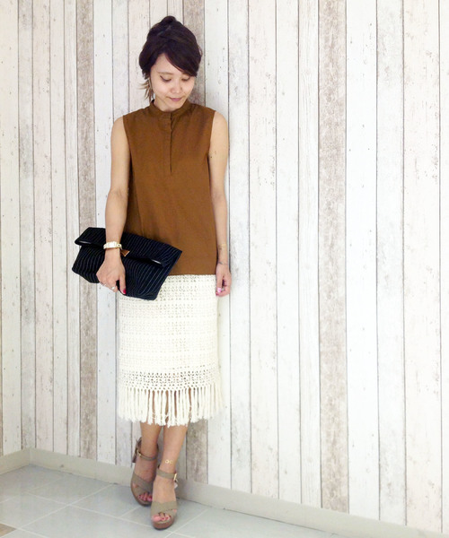 N.(N. Natural Beauty Basic)(エヌエヌナチュラルビューティーベーシック)の「チュニックノースリシャツ(シャツ/ブラウス・レディース・ホワイト/ブラウン/オレンジ/ブラック・MEDIUM)」の3枚目の写真