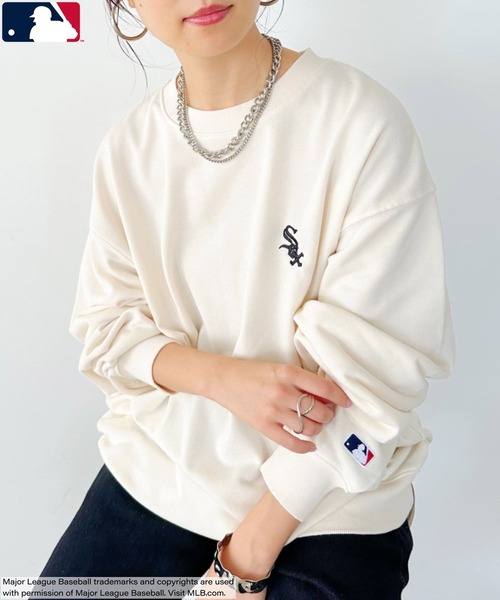 MLB（メジャーリーグベースボール）の「【WEB限定/別注】MLB(エムエルビー)/メジャーリーグ ワンポイントロゴ刺繍 ビッグシルエット スウェット クルーネックプルオーバー（スウェット・レディース・その他2/ブラック/ネイビー/グレー系その他/グレー/その他1・L/M）」の5枚目の写真