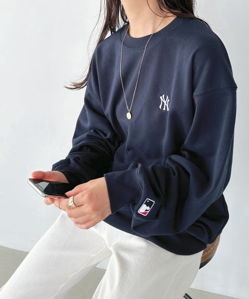 MLB（メジャーリーグベースボール）の「【WEB限定/別注】MLB(エムエルビー)/メジャーリーグ ワンポイントロゴ刺繍 ビッグシルエット スウェット クルーネックプルオーバー（スウェット・レディース・その他2/ブラック/ネイビー/グレー系その他/グレー/その他1・L/M）」の19枚目の写真