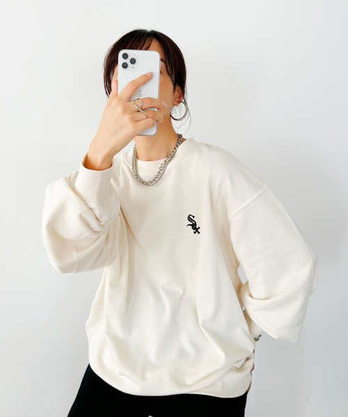 MLB（メジャーリーグベースボール）の「【WEB限定/別注】MLB(エムエルビー)/メジャーリーグ ワンポイントロゴ刺繍 ビッグシルエット スウェット クルーネックプルオーバー（スウェット・レディース・その他2/ブラック/ネイビー/グレー系その他/グレー/その他1・L/M）」の10枚目の写真