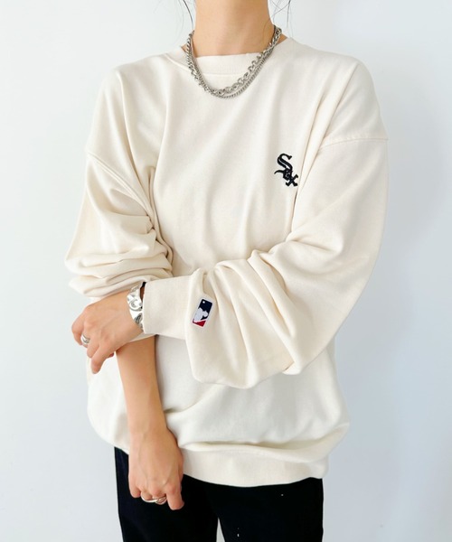 MLB（メジャーリーグベースボール）の「【WEB限定/別注】MLB(エムエルビー)/メジャーリーグ ワンポイントロゴ刺繍 ビッグシルエット スウェット クルーネックプルオーバー（スウェット・レディース・その他2/ブラック/ネイビー/グレー系その他/グレー/その他1・L/M）」の12枚目の写真