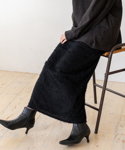 VitaFelice（ヴィータフェリーチェ）の「季節感溢れるフリンジニットスカート（スカート・レディース・ブラック/アイボリー・FREE）」の12枚目の写真