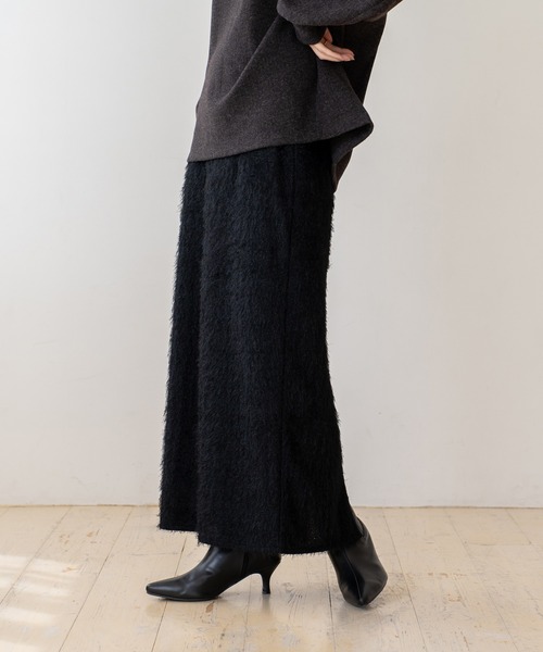 VitaFelice（ヴィータフェリーチェ）の「季節感溢れるフリンジニットスカート（スカート・レディース・ブラック/アイボリー・FREE）」の22枚目の写真