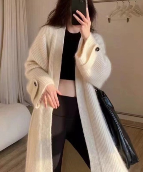 Silly（シリー）の「【大人コーデに◎】ノーカラーロングニットカーディガン（カーディガン/ボレロ・レディース・グレー/アイボリー・FREE）」の4枚目の写真