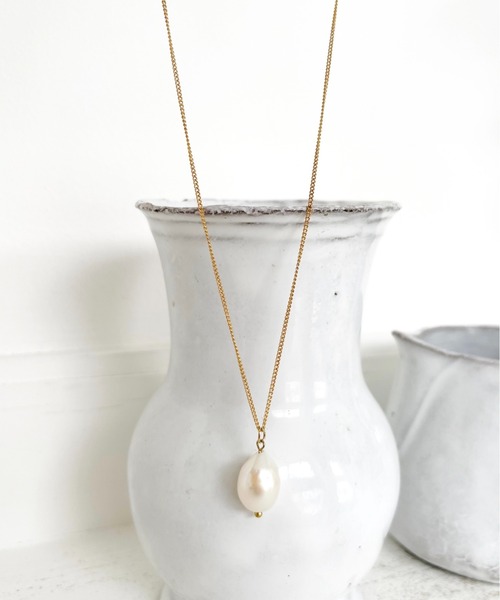 HALUHIROINE（ハルヒロイン）の「淡水パールワンポイントネックレス（ネックレス・レディース・ゴールド・FREE）」の5枚目の写真