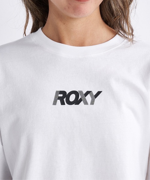 ROXY(ロキシー)の「ITS TIME LS/ロキシーフロントブランドロゴUVカット付きフィットネスロングカットソー(Tシャツ/カットソー・レディース・ホワイト/グレー/ブラック・LARGE/MEDIUM/SMALL)」の5枚目の写真