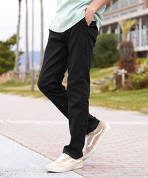 テーパードスリムチノパンツ