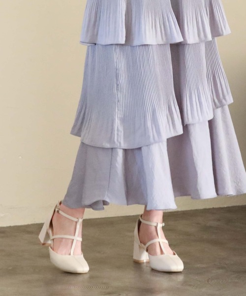 archives(アルシーヴ)の「Tストラップセパレートパンプス(パンプス・レディース・アイボリー/ブラック・LARGE/MEDIUM)」の16枚目の写真