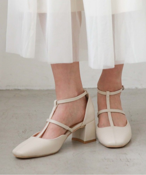 archives(アルシーヴ)の「Tストラップセパレートパンプス(パンプス・レディース・アイボリー/ブラック・LARGE/MEDIUM)」の8枚目の写真
