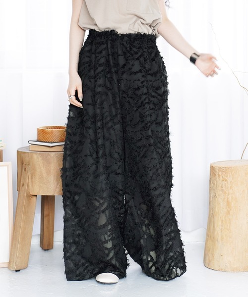 Aphlotus（アプロタス）の「裏付き フロントタック シアーパンツ フリンジ（その他パンツ・メンズ・アイボリー/ブラック・LARGE/MEDIUM/SMALL）」の2枚目の写真