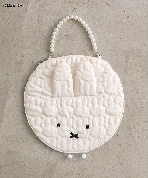 Miffy（ ミッフィー）の「ミッフィー2wayうちわバッグ　1041180010（ハンドバッグ・レディース・オフホワイト/ブラック・FREE）」の2枚目の写真