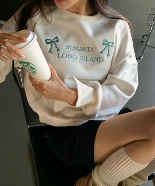 Vipoa（ヴィポア）の「リボンロゴ刺繍スウェット（スウェット・レディース・グレー/ブラック/アイボリー・FREE）」の2枚目の写真