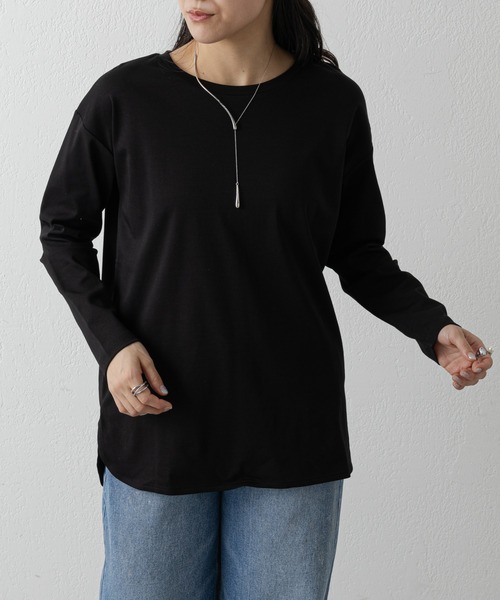 COLONY 2139（コロニートゥーワンスリーナイン）の「スマート裾ラウンド長袖Tシャツ（Tシャツ/カットソー・レディース・オフホワイト/ブラック・FREE）」の3枚目の写真