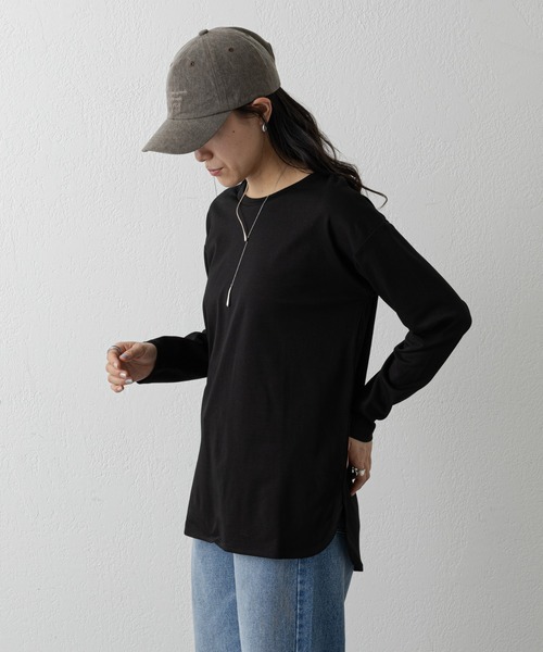 COLONY 2139（コロニートゥーワンスリーナイン）の「スマート裾ラウンド長袖Tシャツ（Tシャツ/カットソー・レディース・オフホワイト/ブラック・FREE）」の6枚目の写真