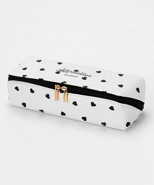 LOVETOXIC（ラブトキシック）の「ハート柄パカポペンポーチ（その他