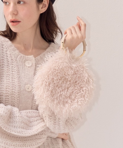 muguet(ミュゲ)の「ファーショルダーバッグ(ショルダーバッグ・レディース・アイボリー/ピンク・FREE)」の2枚目の写真