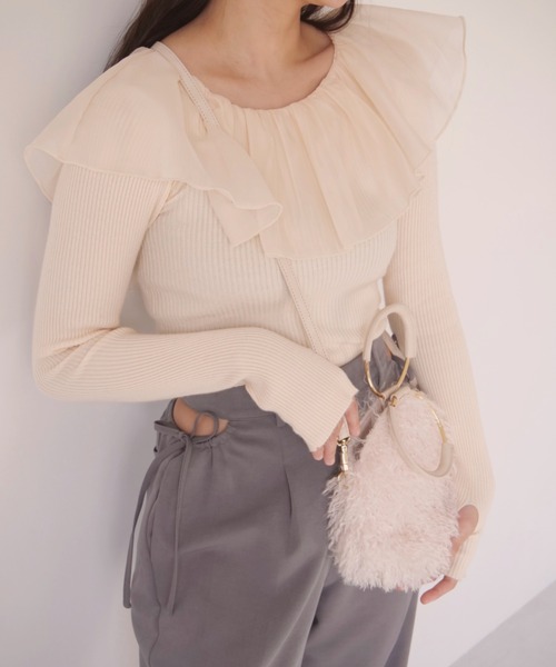 muguet(ミュゲ)の「ファーショルダーバッグ(ショルダーバッグ・レディース・アイボリー/ピンク・FREE)」の5枚目の写真