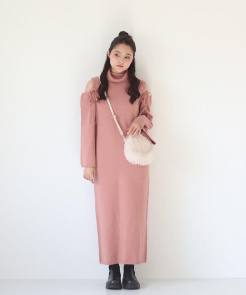 muguet(ミュゲ)の「ファーショルダーバッグ(ショルダーバッグ・レディース・アイボリー/ピンク・FREE)」の6枚目の写真