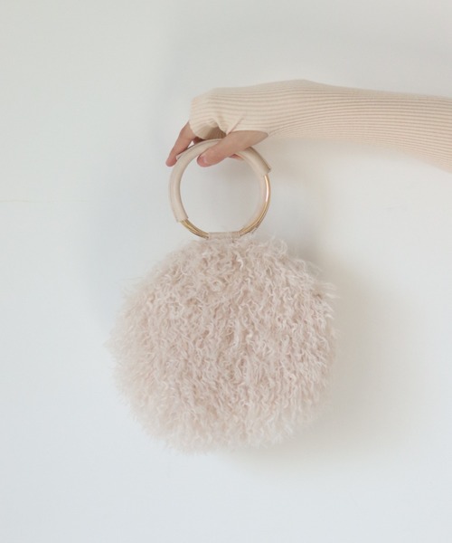 muguet(ミュゲ)の「ファーショルダーバッグ(ショルダーバッグ・レディース・アイボリー/ピンク・FREE)」の9枚目の写真