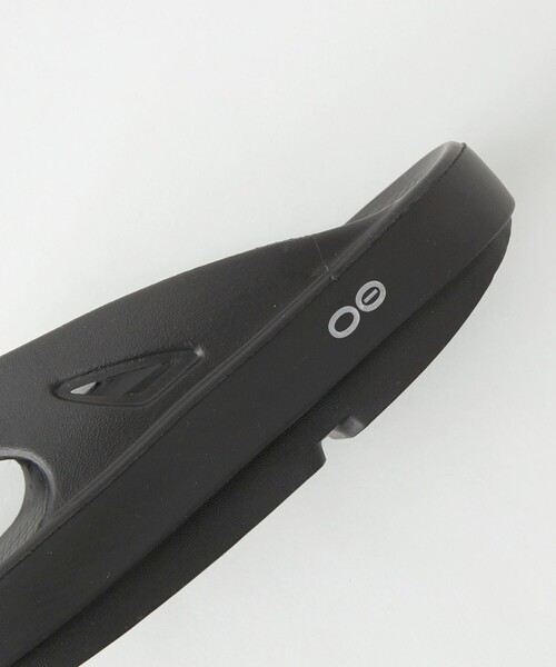 OOFOS（ウーフォス）の「＜OOFOS＞ OOriginal サンダル（サンダル・レディース・ブラック/ベージュ/グレー・23/24/25）」の22枚目の写真