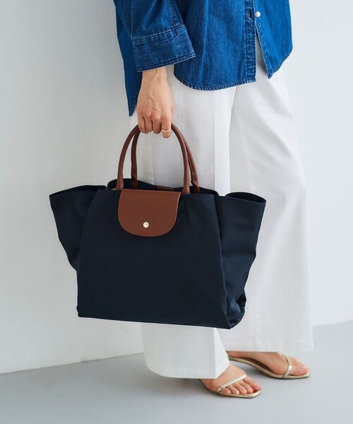 le.coeur blanc（ルクールブラン）の「フラップツキトート（トートバッグ・レディース・グレイッシュベージュ/ベージュ/ネイビー・FREE）」の3枚目の写真