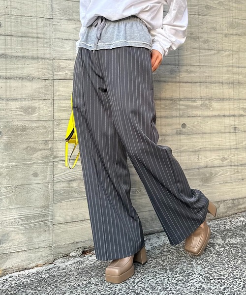 mi via loca(ミヴィアロカ)の「ストライプ ウエストレイヤード ラウンジパンツ(その他パンツ・レディース・グレイッシュベージュ/スミクロ・FREE)」の2枚目の写真