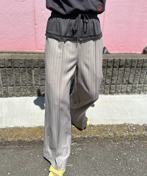 グレイッシュベージュ
model:154cm 着用サイズ:FREE