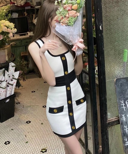 Sibra(シブラ)の「ニットキャミワンピース タイト(ワンピース・レディース・ブラック/ホワイト・M)」の13枚目の写真