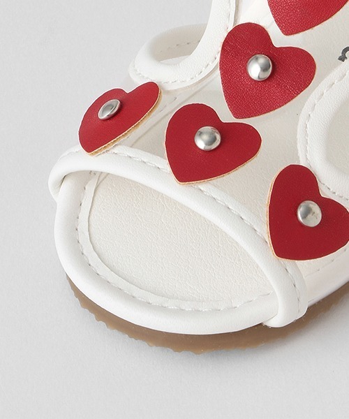 petit main（プティマイン）の「クリアハートサンダル（サンダル・キッズ・オフホワイト/シルバー/ブラック・17cm/16cm/15cm/14cm/13cm/19cm/18cm）」の19枚目の写真