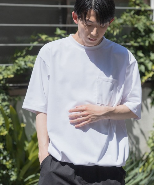 ITEMS URBANRESEARCH（アイテムズ アーバンリサーチ）の「『イージーケア/UVカット』高機能×吸水速乾ショートスリーブカットソー（Tシャツ/カットソー・メンズ・ブラック/ホワイト/ミント/ブルー・MEDIUM/LARGE）」の7枚目の写真