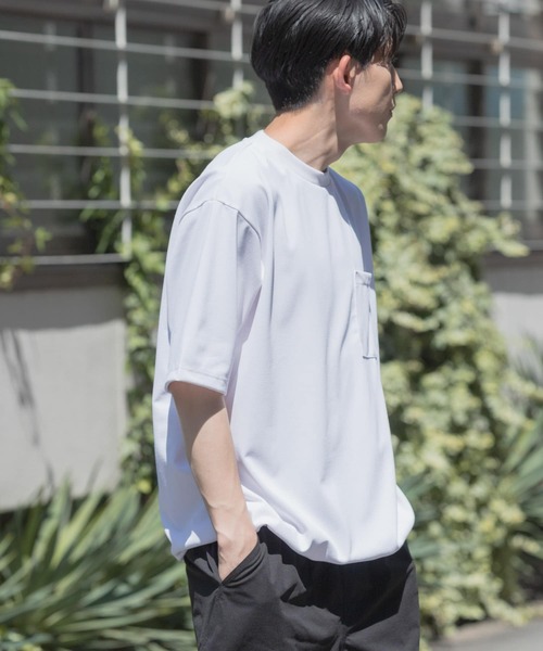 ITEMS URBANRESEARCH（アイテムズ アーバンリサーチ）の「『イージーケア/UVカット』高機能×吸水速乾ショートスリーブカットソー（Tシャツ/カットソー・メンズ・ブラック/ホワイト/ミント/ブルー・MEDIUM/LARGE）」の8枚目の写真