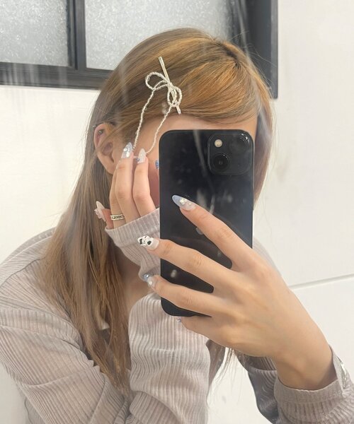 WHO'S WHO gallery（フーズフーギャラリー）の「ビーズリボンヘアピン（その他ヘアアクセサリー・レディース・オフホワイト・FREE）」の4枚目の写真