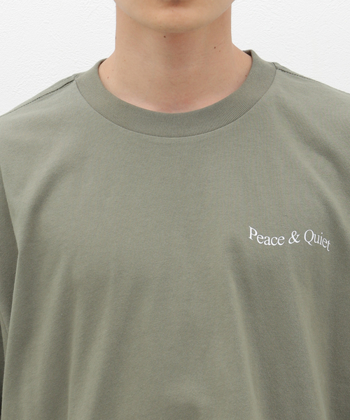 PEACE & QUIET(ピースアンドクワイエット)の「【PEACE&QUIET / ピース & クワイエット】WORDMARK T-SHIRT(Tシャツ/カットソー・メンズ・カーキ/ホワイト・LARGE)」の7枚目の写真