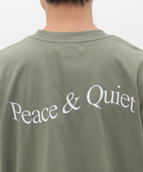 PEACE & QUIET(ピースアンドクワイエット)の「【PEACE&QUIET / ピース & クワイエット】WORDMARK T-SHIRT(Tシャツ/カットソー・メンズ・カーキ/ホワイト・LARGE)」の8枚目の写真