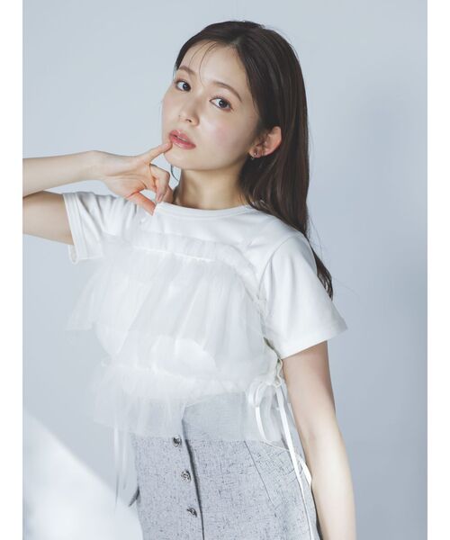 dazzlin（ダズリン）の「【久間田琳加コラボ】ネックメッセージコンパクトTシャツ（Tシャツ/カットソー・レディース・オフホワイト/ブラック/ベージュ・FREE）」の9枚目の写真