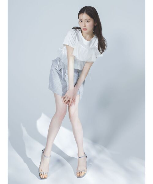 dazzlin（ダズリン）の「【久間田琳加コラボ】ネックメッセージコンパクトTシャツ（Tシャツ/カットソー・レディース・オフホワイト/ブラック/ベージュ・FREE）」の10枚目の写真