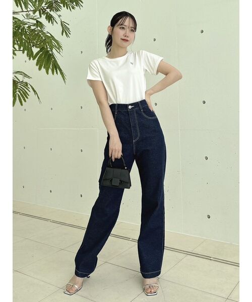 dazzlin（ダズリン）の「【久間田琳加コラボ】ネックメッセージコンパクトTシャツ（Tシャツ/カットソー・レディース・オフホワイト/ブラック/ベージュ・FREE）」の19枚目の写真