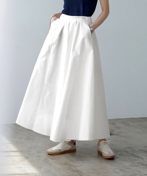 STYLE DELI(スタイルデリ)の「メモリーボリュームサーキュラースカート(スカート・レディース・ネイビー/ホワイト・SMALL/MEDIUM)」の2枚目の写真