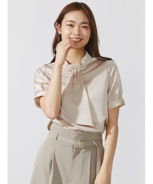新品✨TONAL トーナル ボウタイパールパーツ半袖ブラウス TONAL（トーナル）の「ボウタイパールパーツ半袖ブラウス