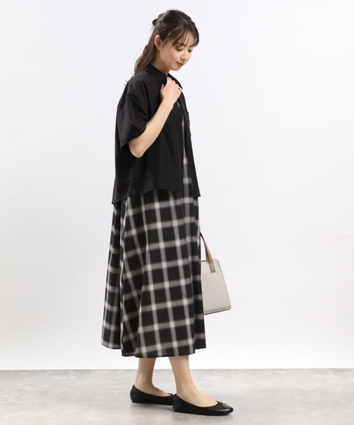 GLOBAL WORK Smile Seed Store（グローバルワーク スマイルシードストア）の「サラサラクロップドシャツ/114583（シャツ/ブラウス・レディース・グレイッシュベージュ/ブラック/グレー系その他・LARGE/MEDIUM/X-LARGE）」の5枚目の写真