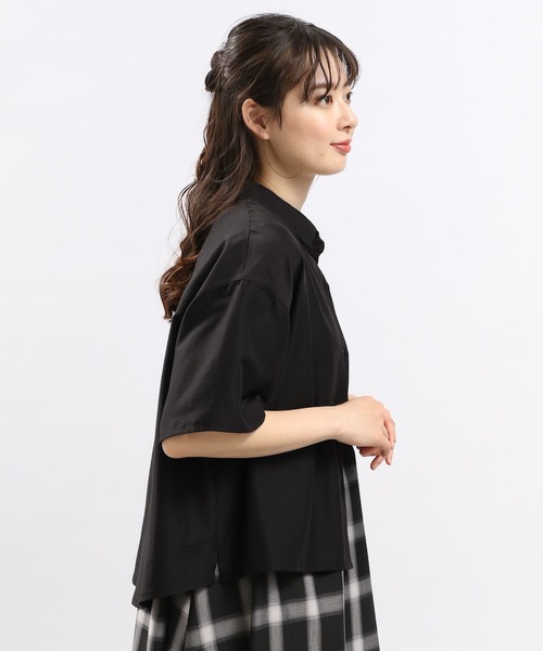 GLOBAL WORK Smile Seed Store（グローバルワーク スマイルシードストア）の「サラサラクロップドシャツ/114583（シャツ/ブラウス・レディース・グレイッシュベージュ/ブラック/グレー系その他・LARGE/MEDIUM/X-LARGE）」の9枚目の写真