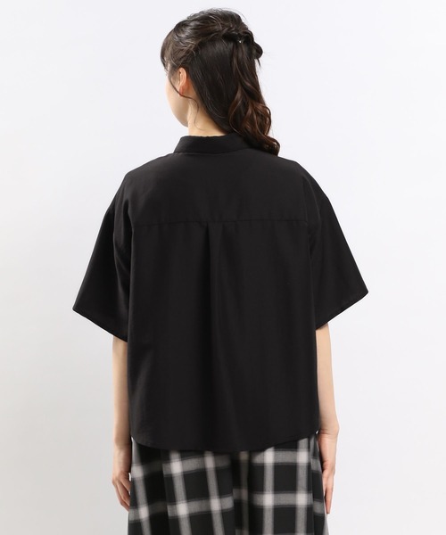 GLOBAL WORK Smile Seed Store（グローバルワーク スマイルシードストア）の「サラサラクロップドシャツ/114583（シャツ/ブラウス・レディース・グレイッシュベージュ/ブラック/グレー系その他・LARGE/MEDIUM/X-LARGE）」の20枚目の写真