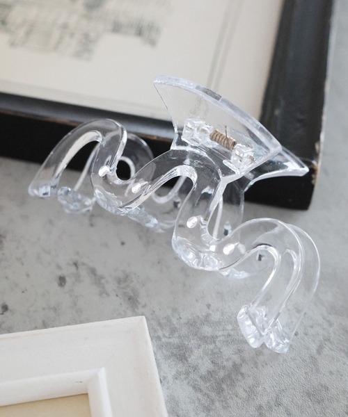 niko and...（ニコアンド）の「うねうねバンスクリップ（バレッタ/ヘアクリップ・レディース・その他/ブラック/アイボリー/ブラウン/ピンク・0）」の5枚目の写真